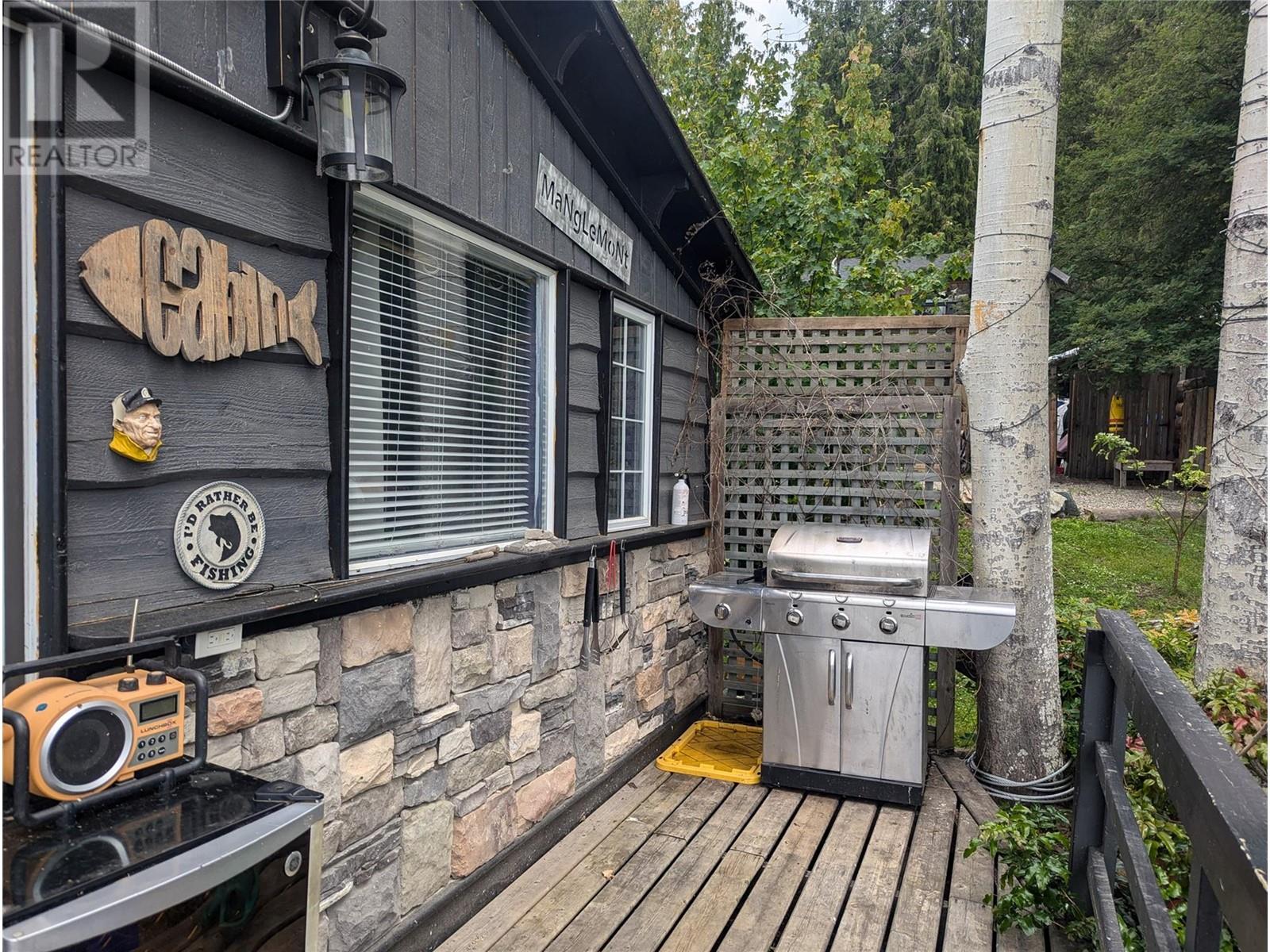 Photo 4 of 7780 Bentley Road, Anglemont BC