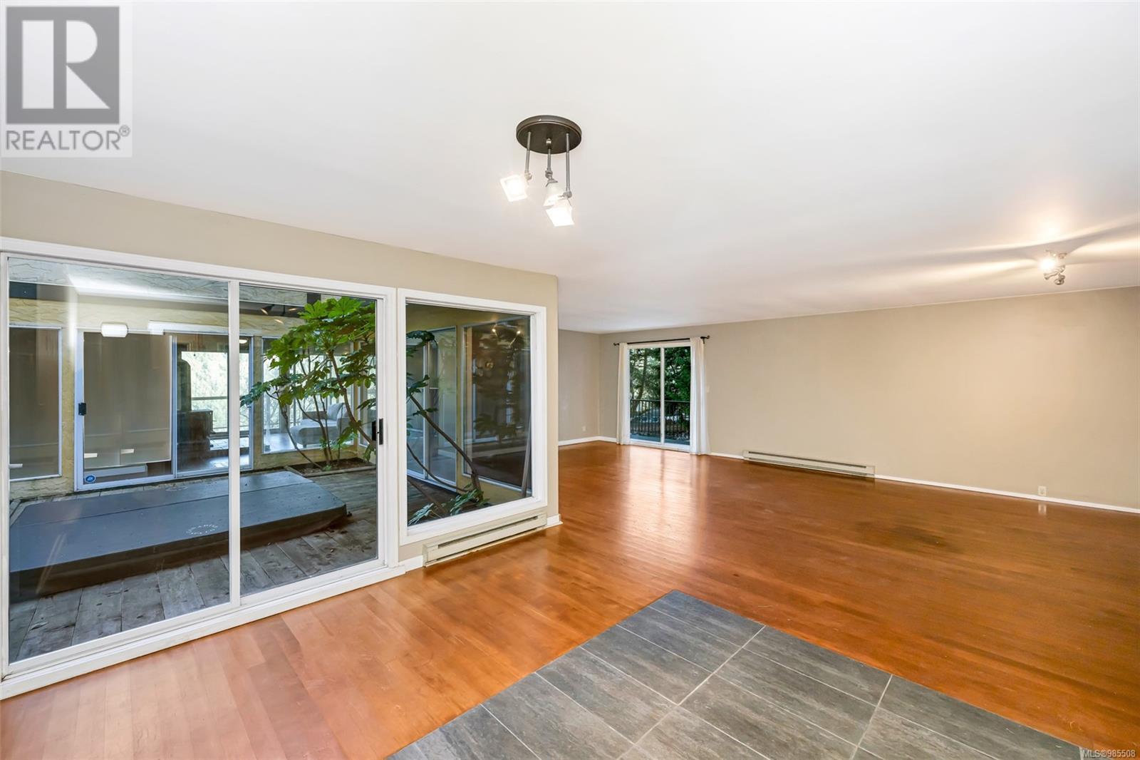 4133 Rocky Mountain Rd, Malahat