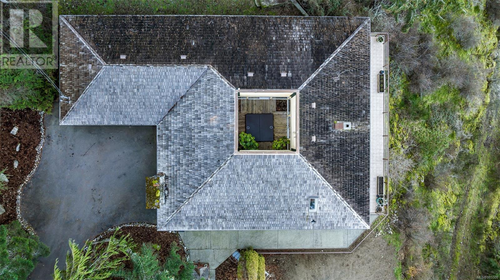 4133 Rocky Mountain Rd, Malahat