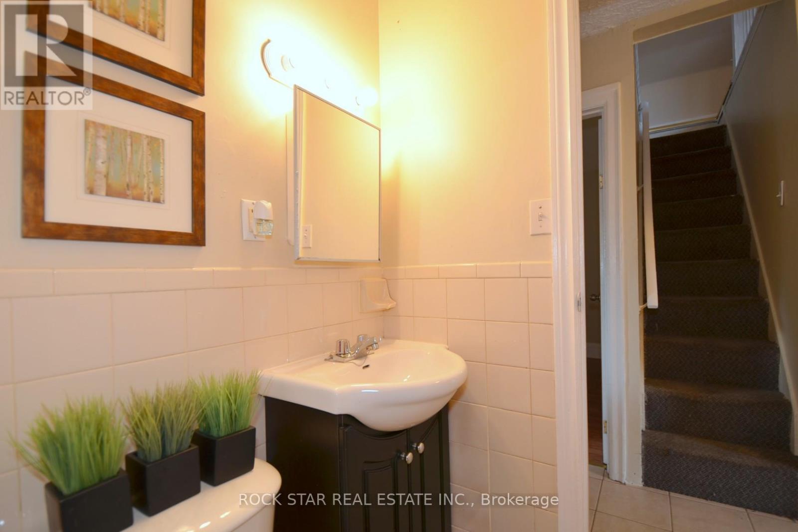 Photo 46 of 58 Erie Avenue, Hamilton ON