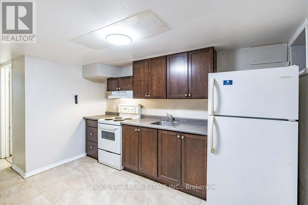 Photo 23 of 58 Erie Avenue, Hamilton ON