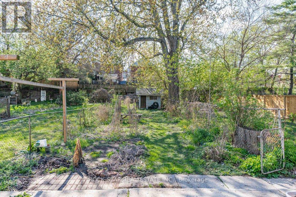 Photo 4 of 58 Erie Avenue, Hamilton ON