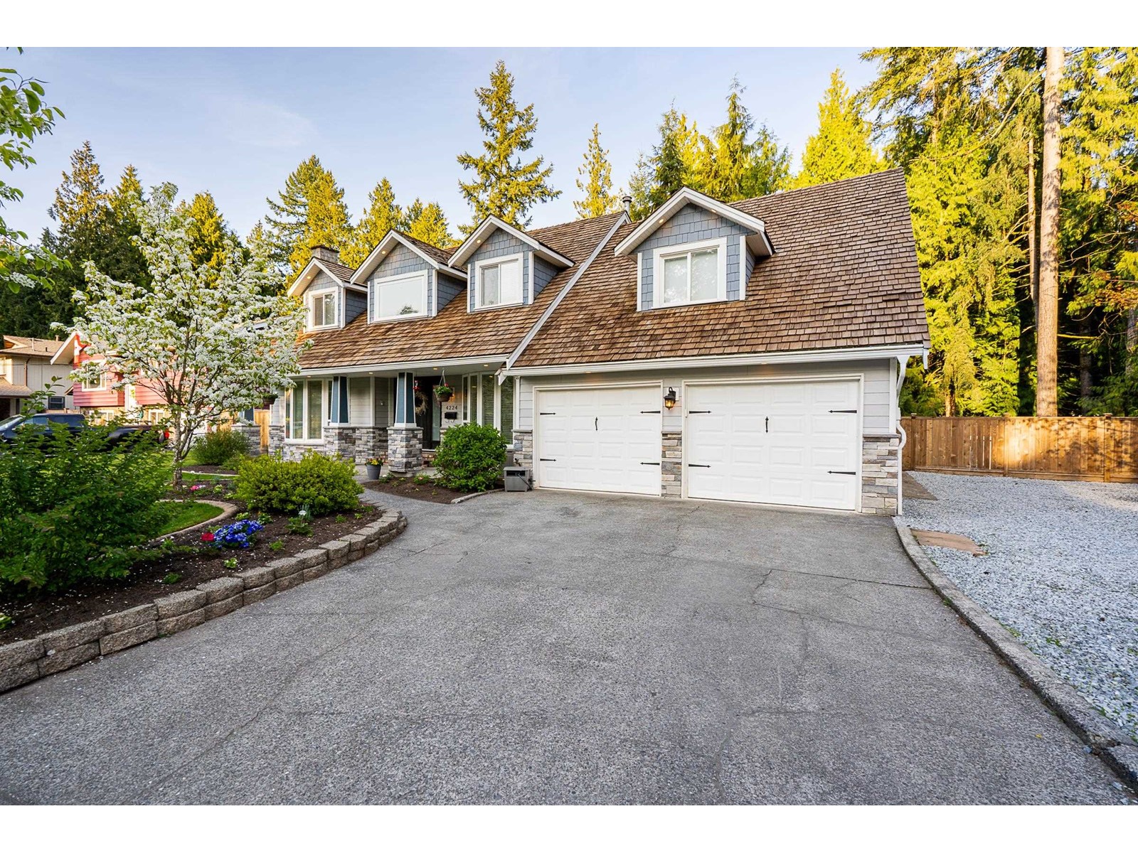 Photo 3 of 4224 196 B Street, Langley BC