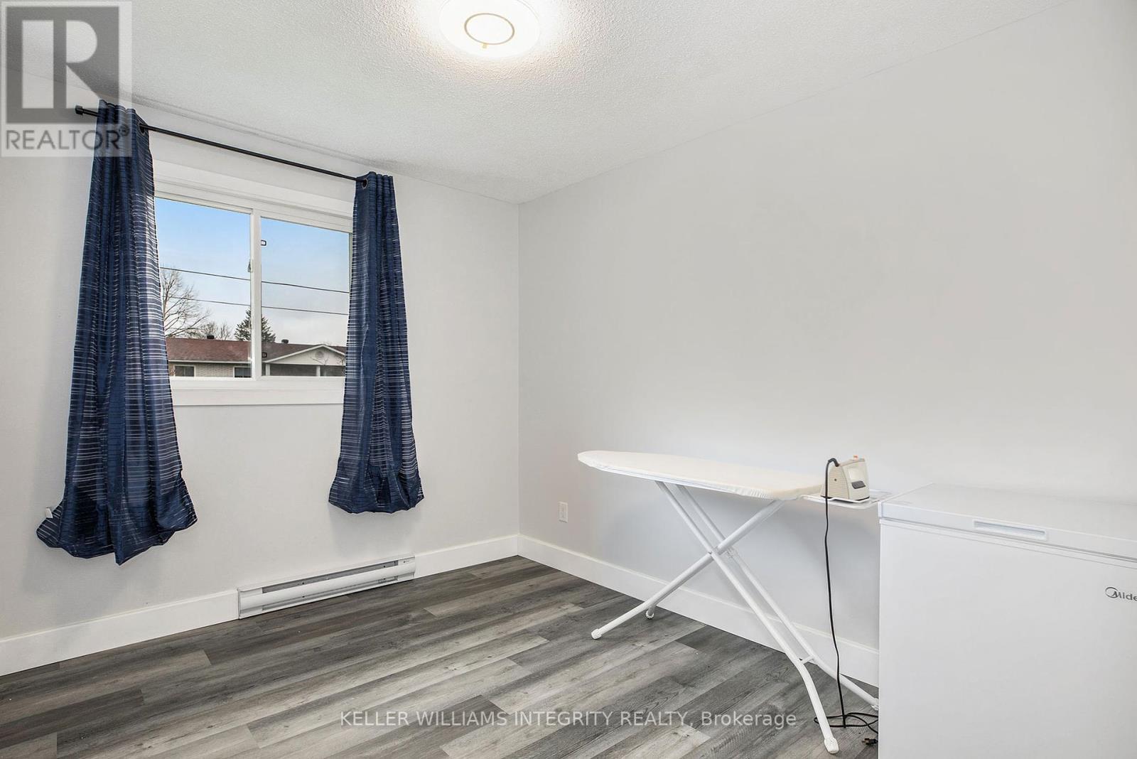 Photo 10 of 22 Dollard Street, Russell ON