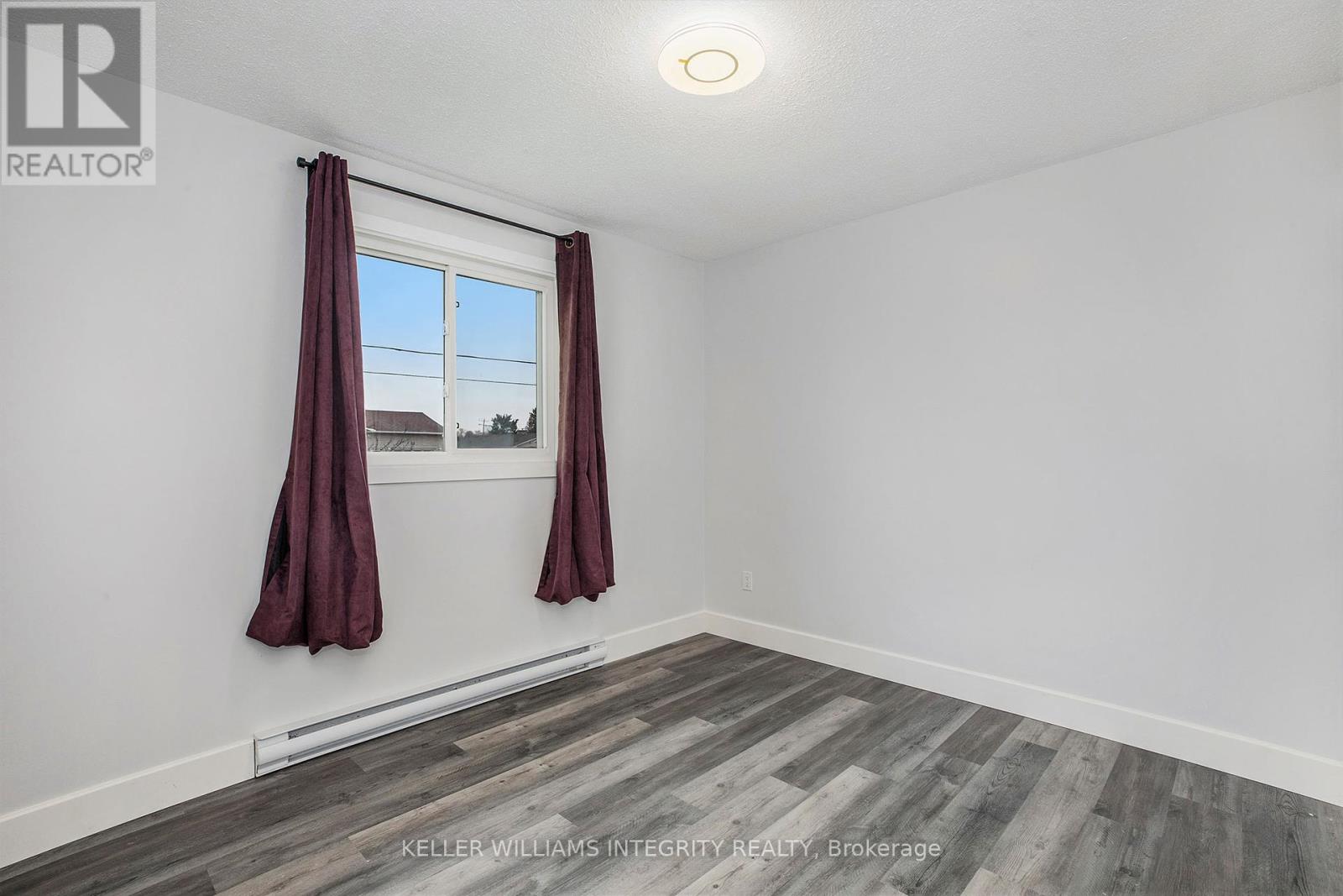 Photo 39 of 22 Dollard Street, Russell ON