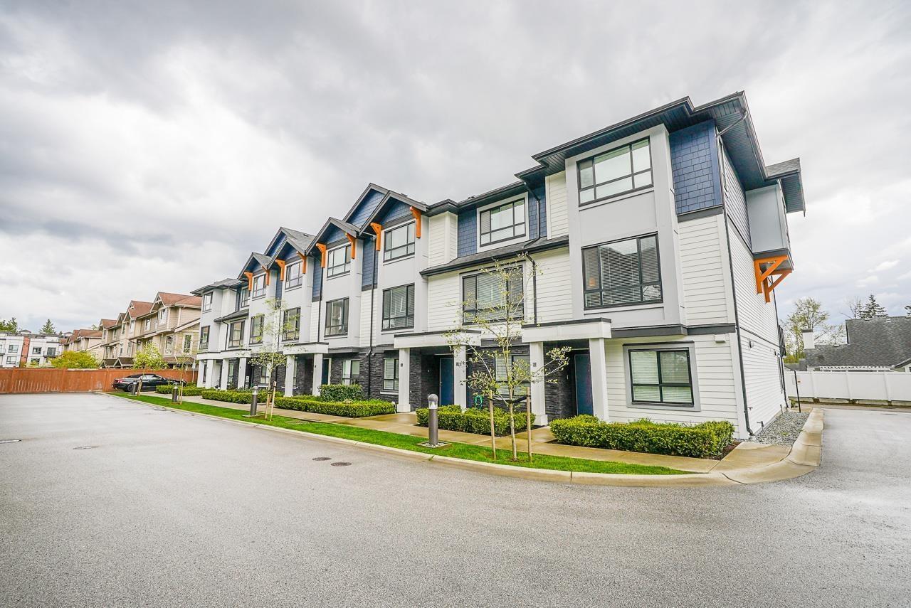 Photo 2 of 26 19704 55 A Avenue, Langley BC
