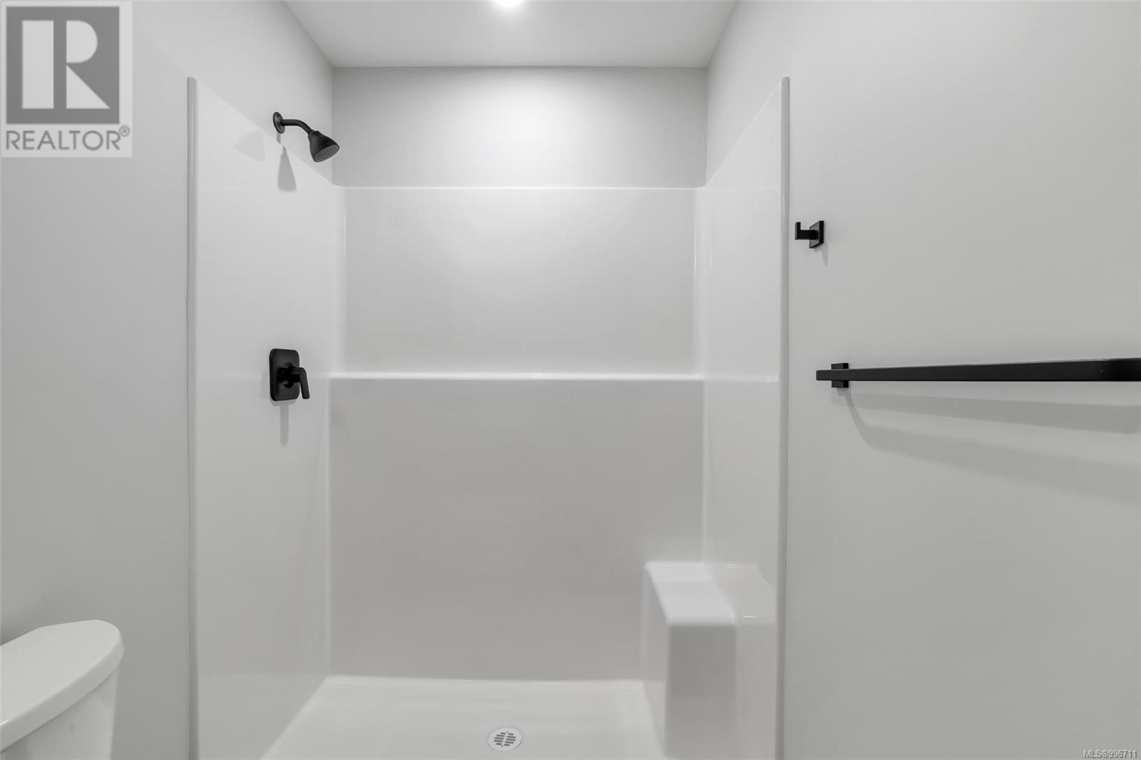 Photo 15 of 311 2461 Gateway Rd, Langford BC
