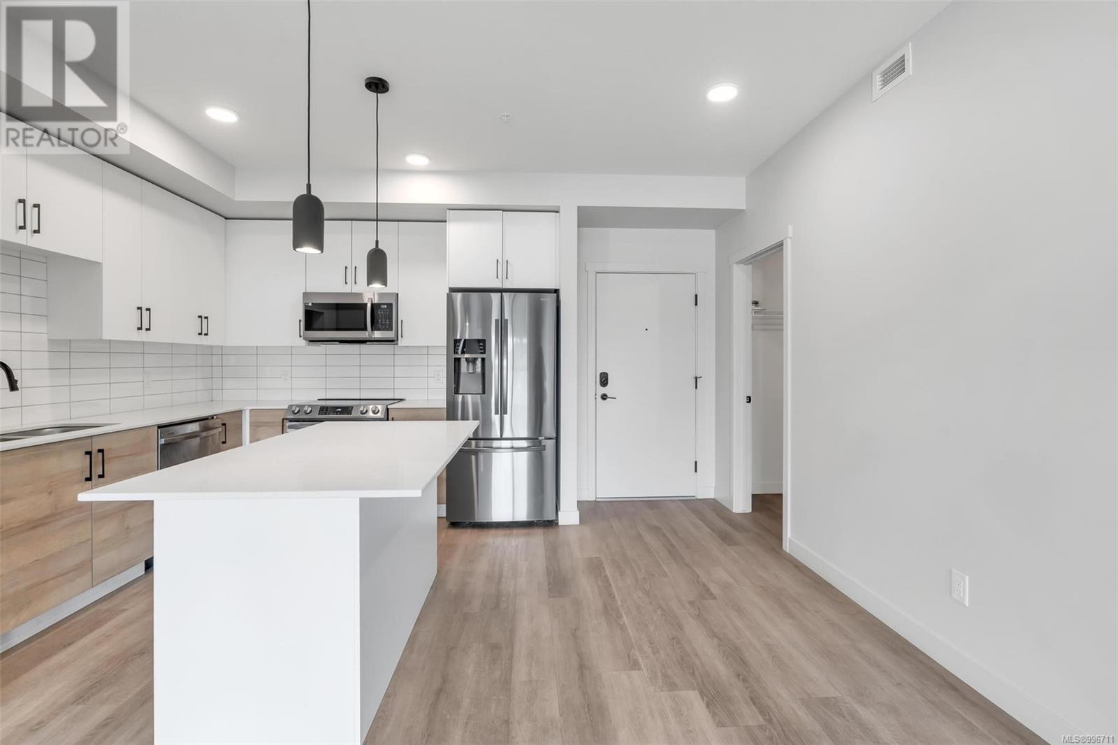 Photo 9 of 311 2461 Gateway Rd, Langford BC