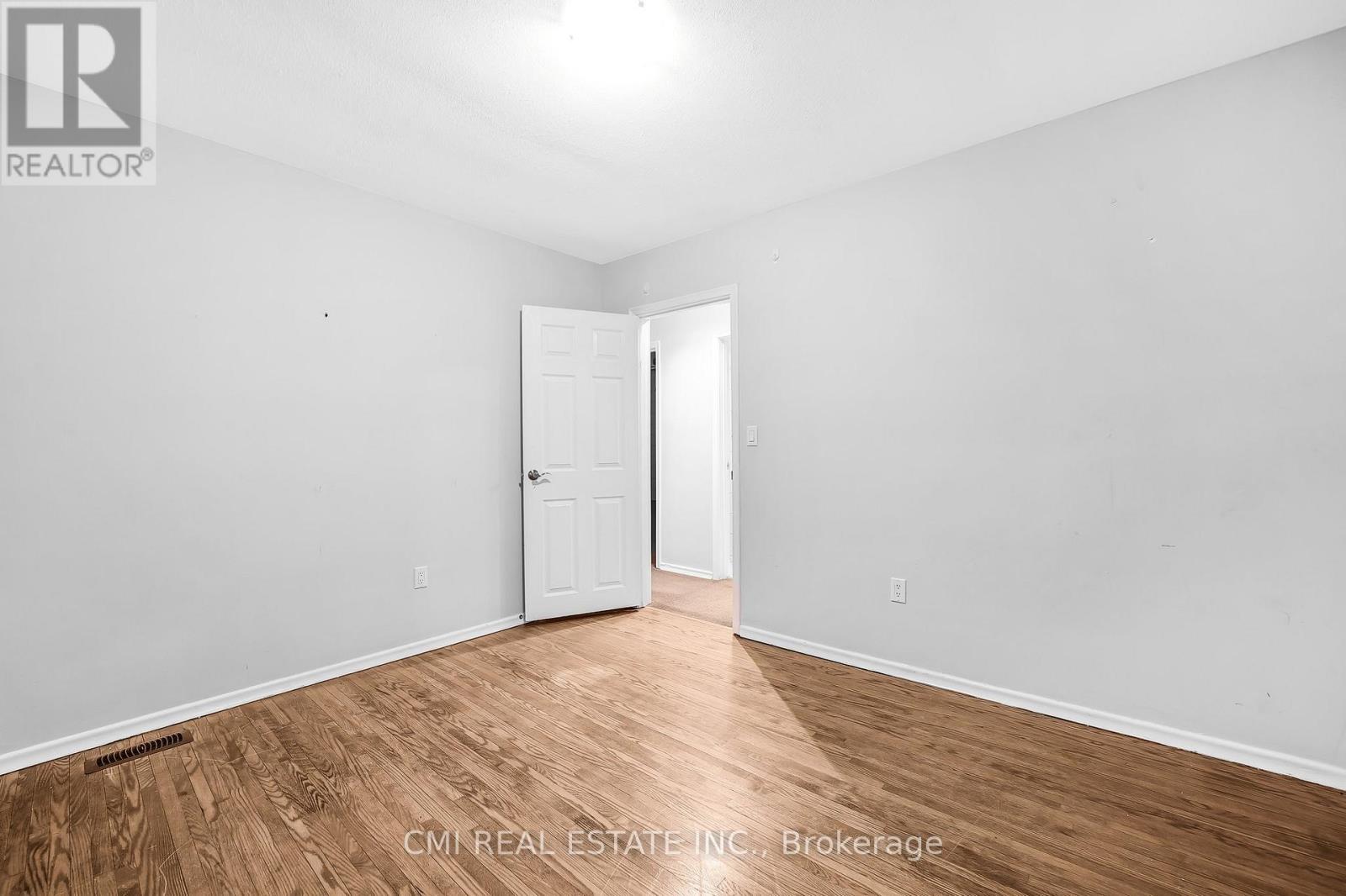 Photo 23 of 96 Elgin Street, Kawartha Lakes ON