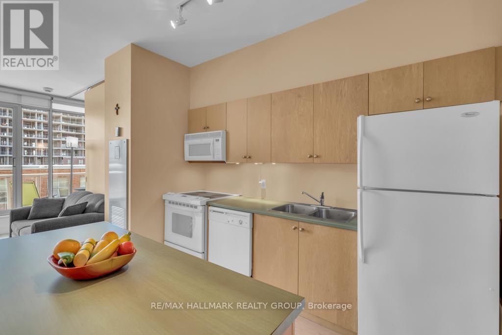 Photo 11 of 610 383 Cumberland Street, Ottawa ON