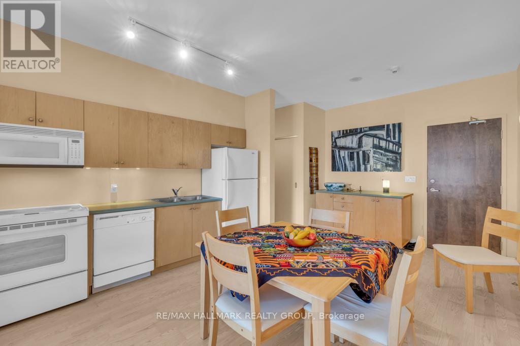 Photo 25 of 610 383 Cumberland Street, Ottawa ON