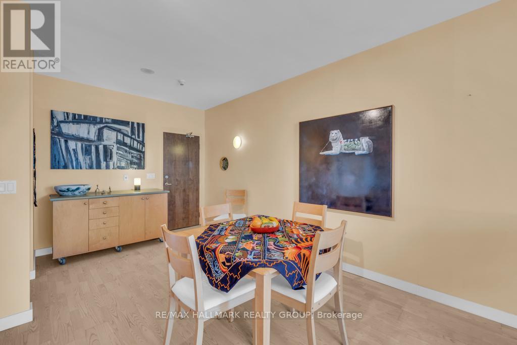 Photo 12 of 610 383 Cumberland Street, Ottawa ON