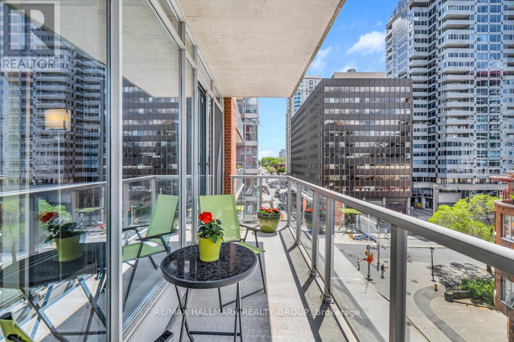 Photo 15 of 610 383 Cumberland Street, Ottawa ON