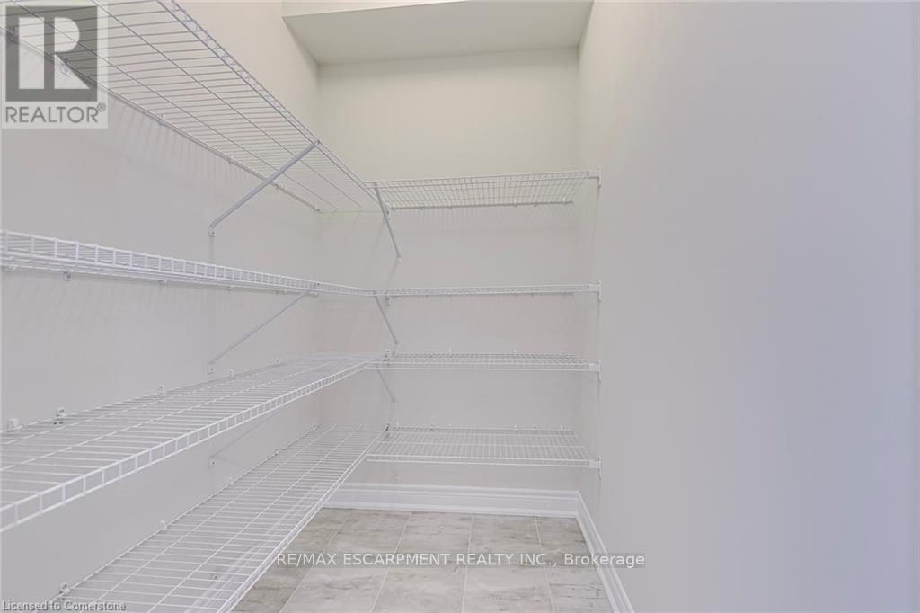 Photo 3 of 8 2273 Turnberry Road, Burlington ON