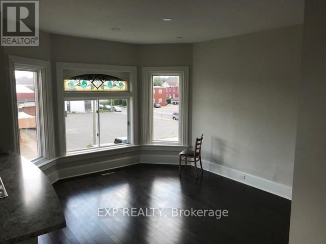 Photo 12 of 14 William Street W, Smiths Falls ON