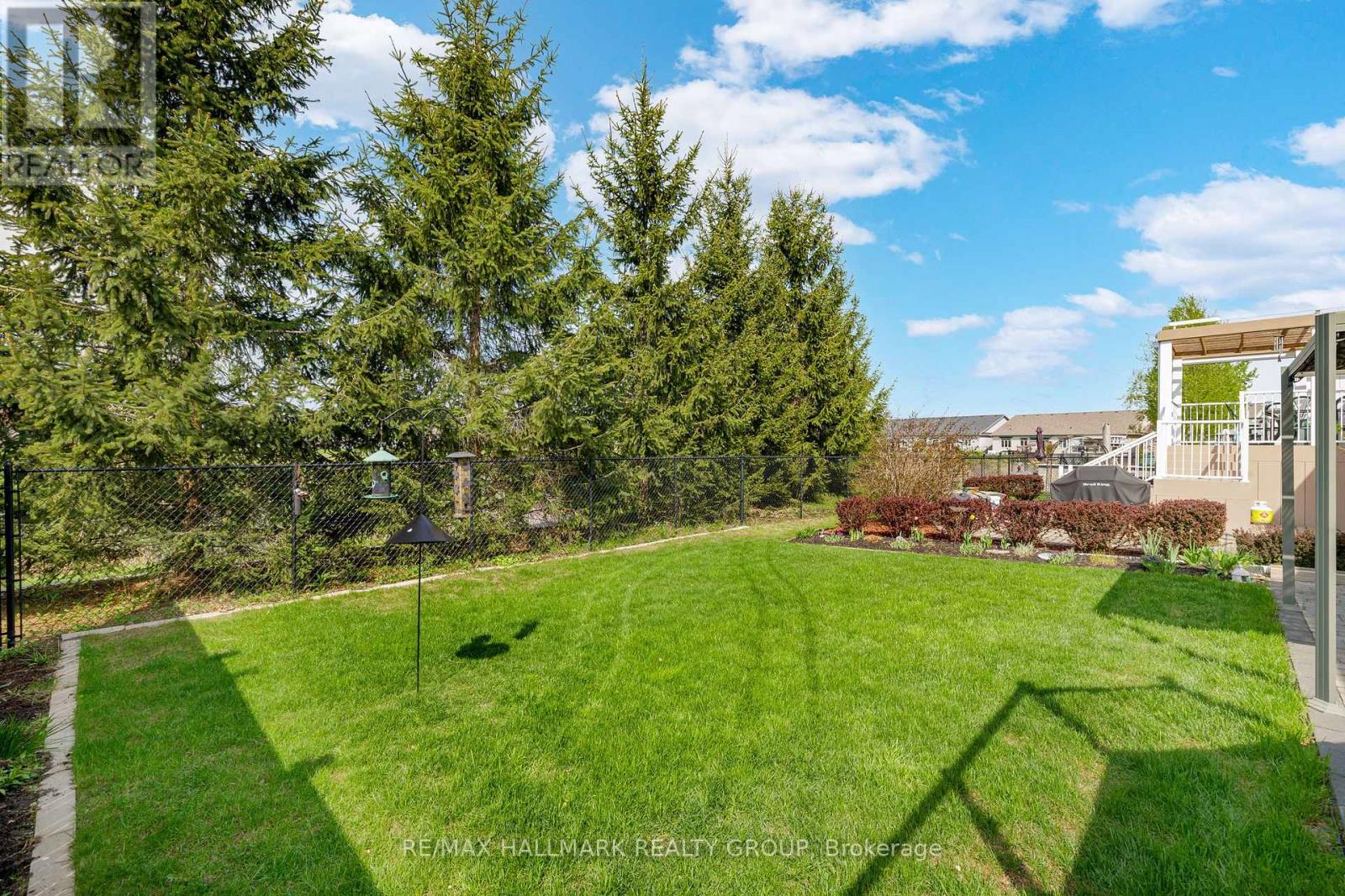 Photo 15 of 251 Royal Landing Gate, North Grenville ON
