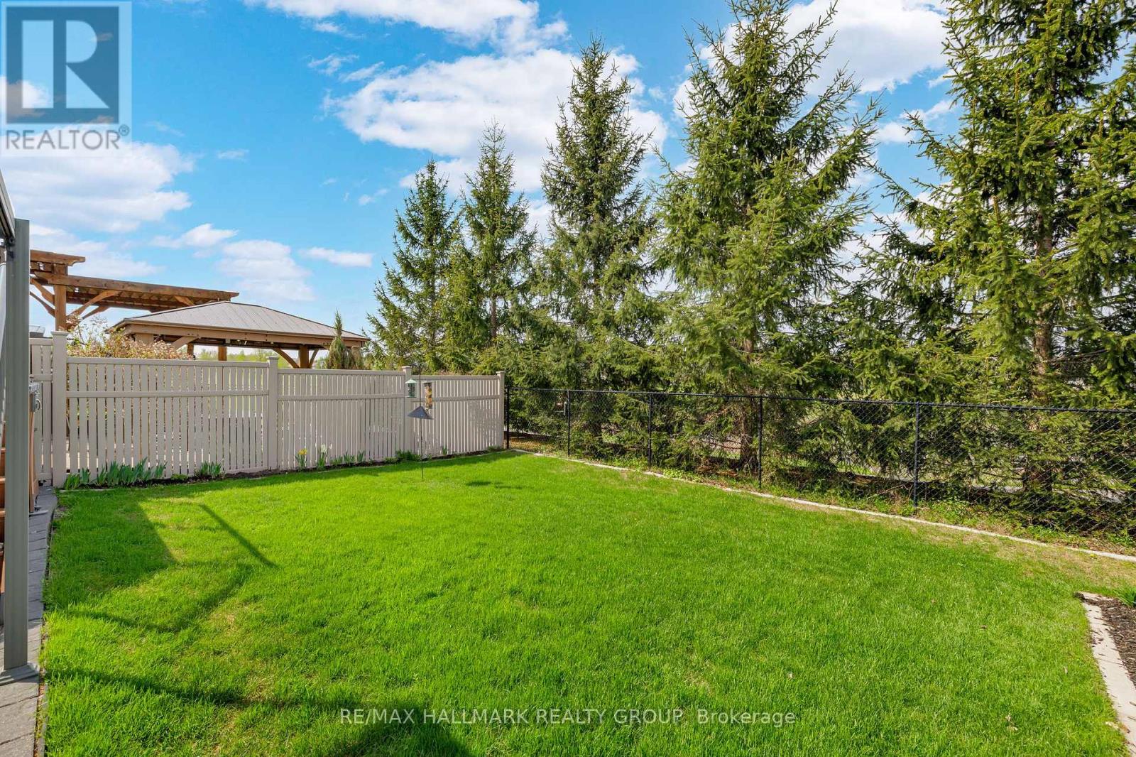 Photo 20 of 251 Royal Landing Gate, North Grenville ON