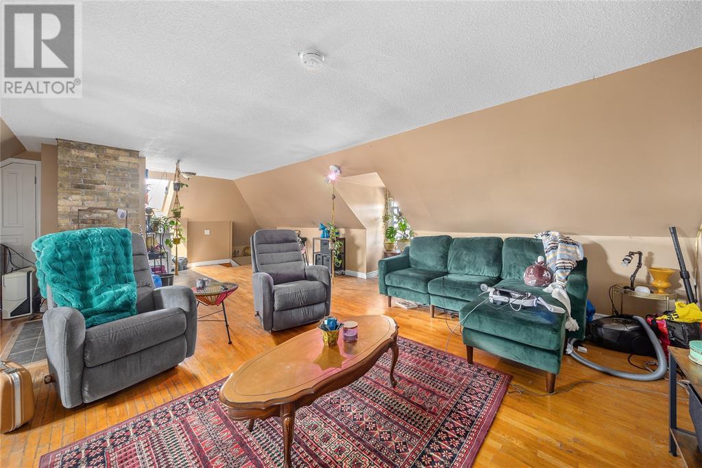 Photo 9 of 169 Christina Street South, Sarnia ON
