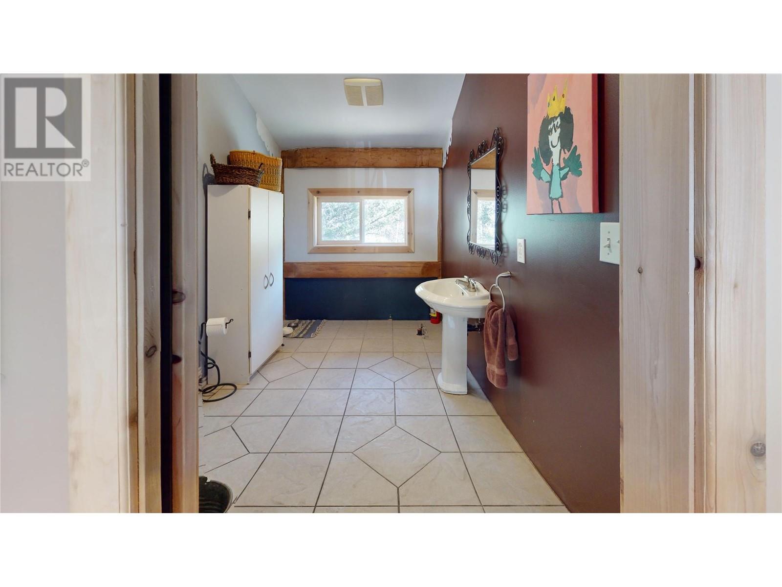 16370 Jacobson Road, Crawford Bay