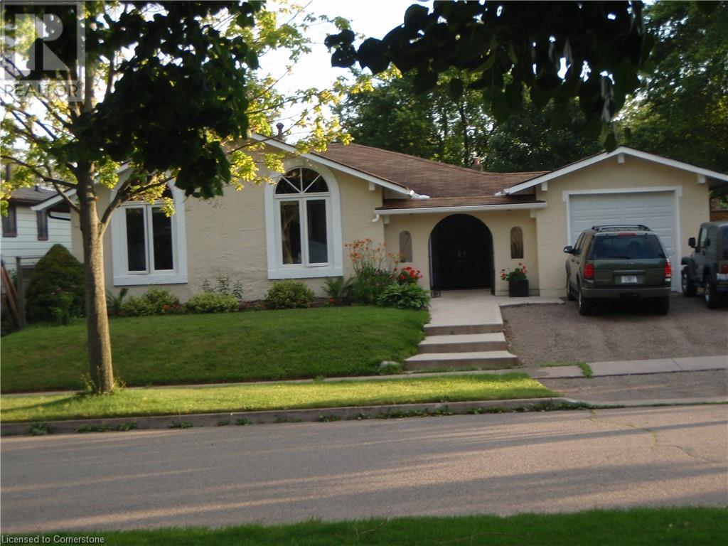 Photo 1 of 2381 Wyandotte Drive, Oakville ON