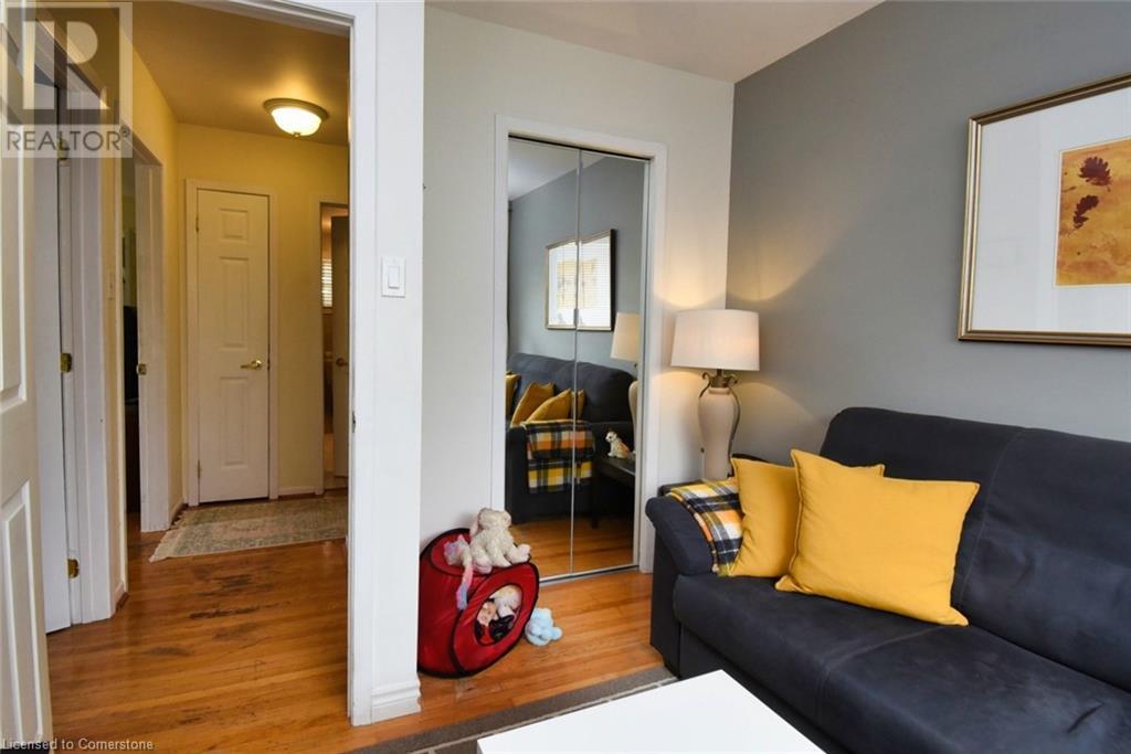 Photo 29 of 2381 Wyandotte Drive, Oakville ON