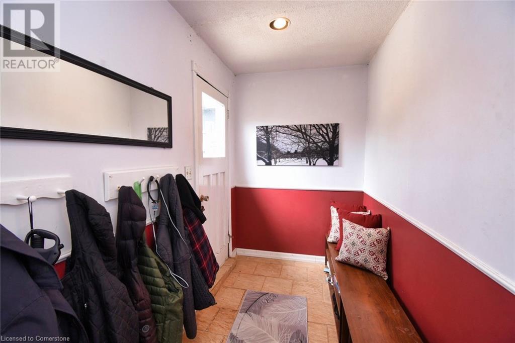 Photo 40 of 2381 Wyandotte Drive, Oakville ON