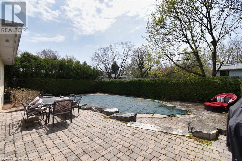 Photo 43 of 2381 Wyandotte Drive, Oakville ON