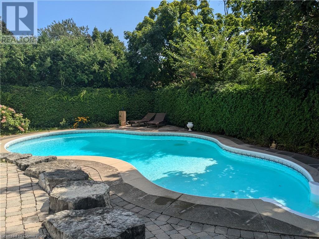 Photo 47 of 2381 Wyandotte Drive, Oakville ON