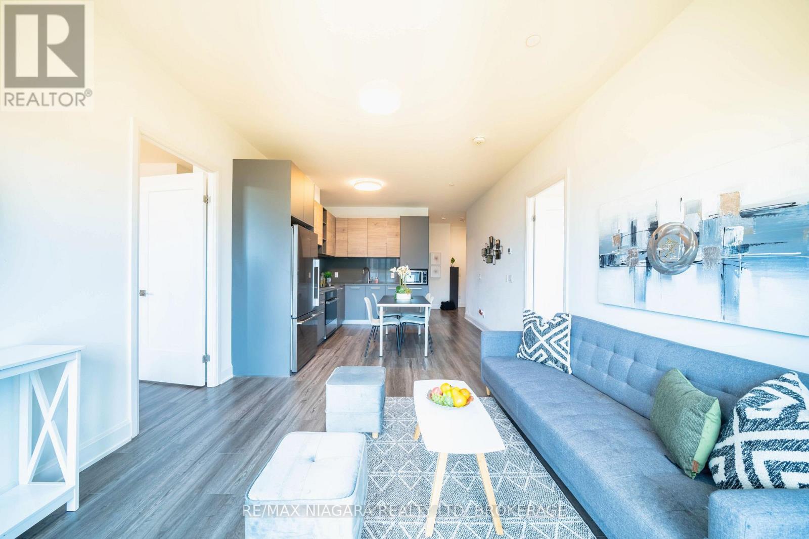 Photo 16 of 105 12 Gandhi Lane, Markham ON