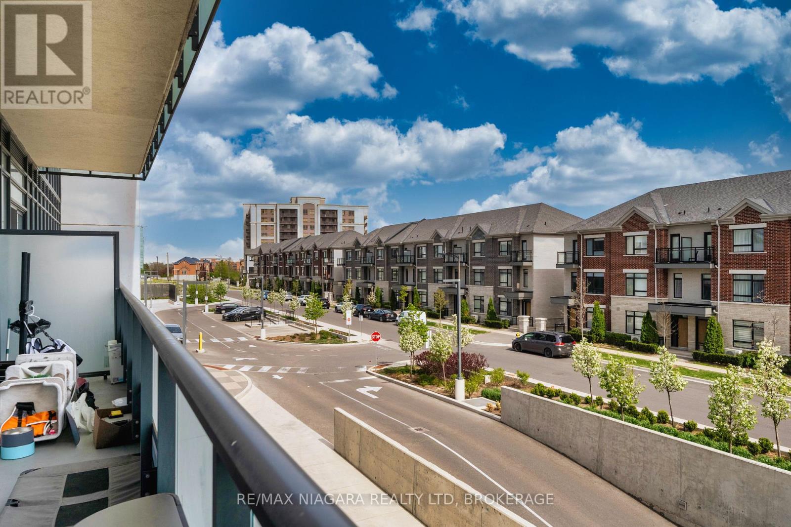 Photo 19 of 105 12 Gandhi Lane, Markham ON