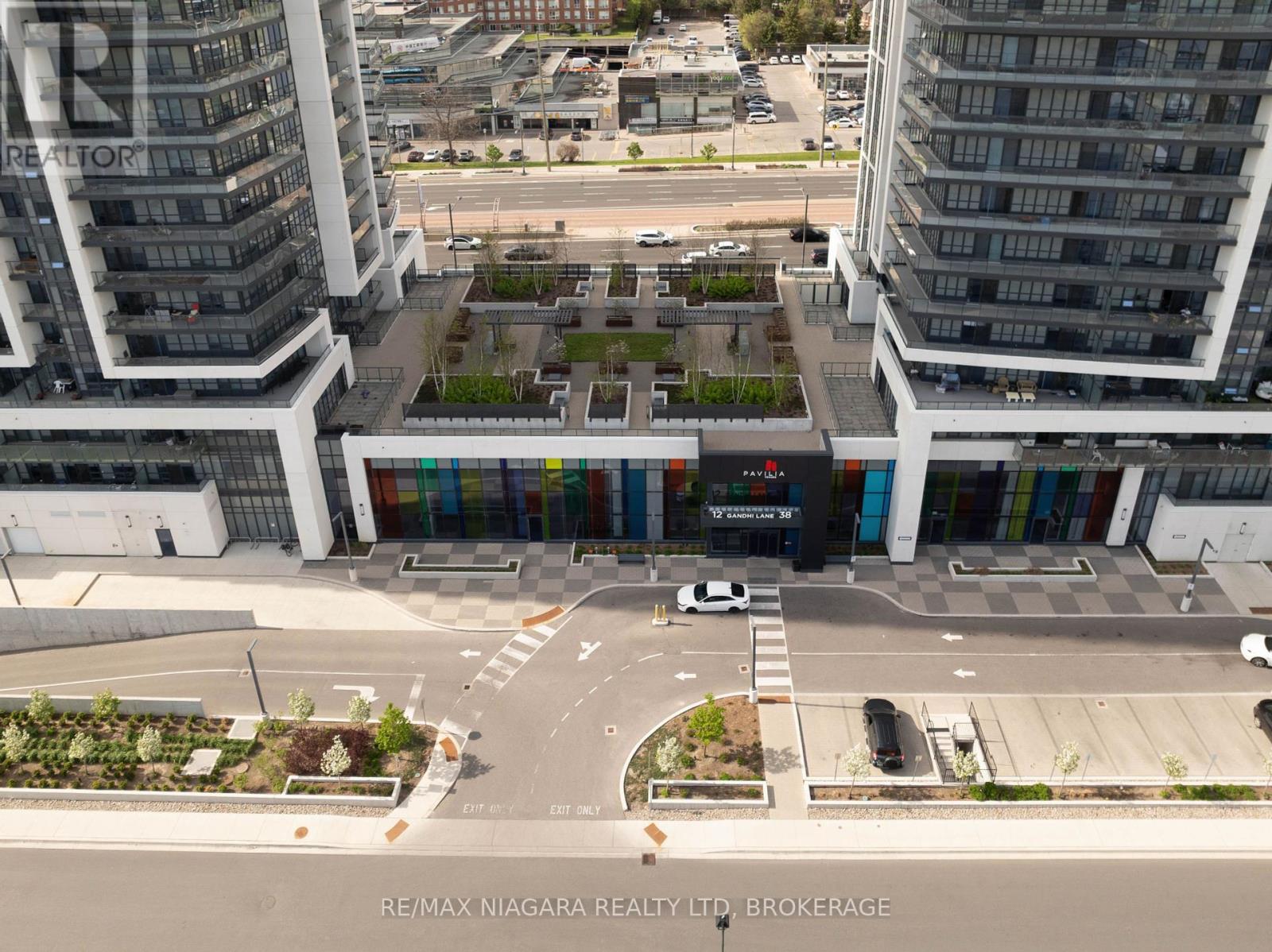 Photo 3 of 105 12 Gandhi Lane, Markham ON