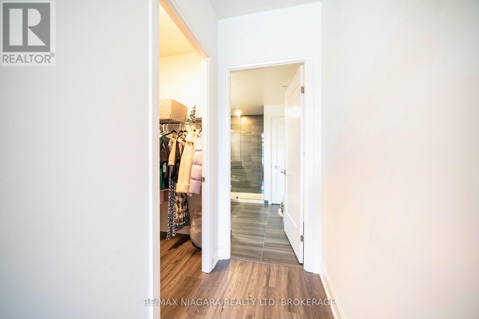 Photo 36 of 105 12 Gandhi Lane, Markham ON
