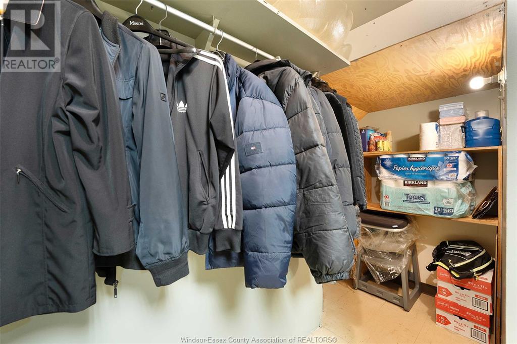 Photo 10 of 9553 Malden Road, Lasalle ON