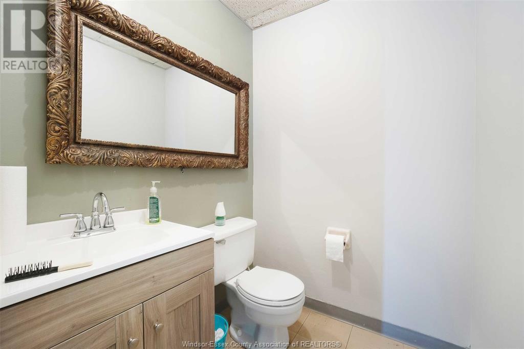 Photo 13 of 9553 Malden Road, Lasalle ON