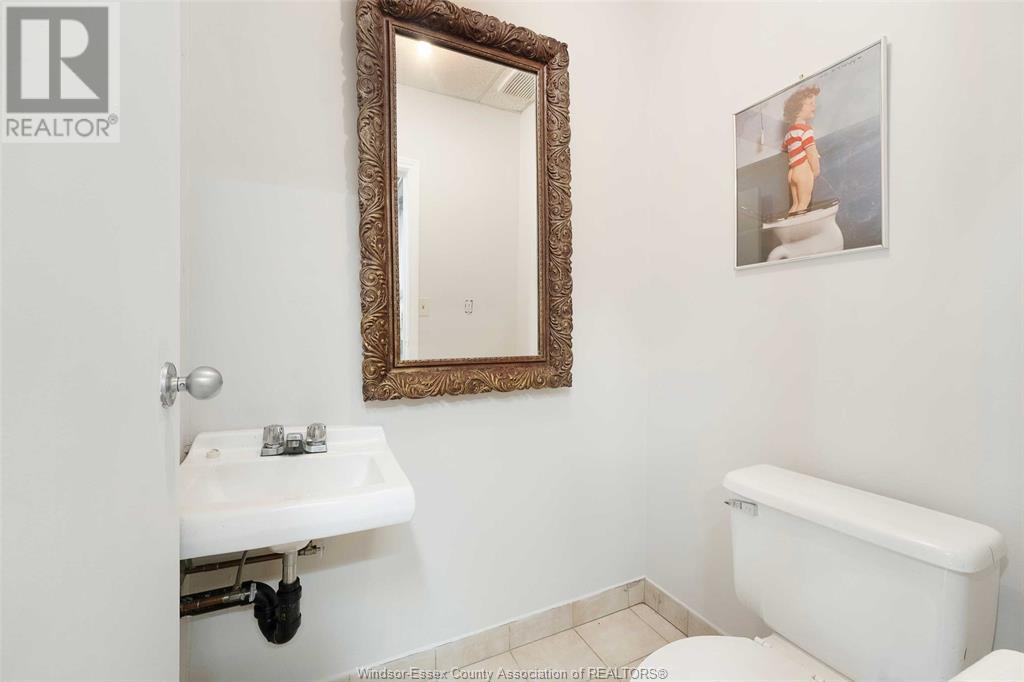 Photo 18 of 9553 Malden Road, Lasalle ON
