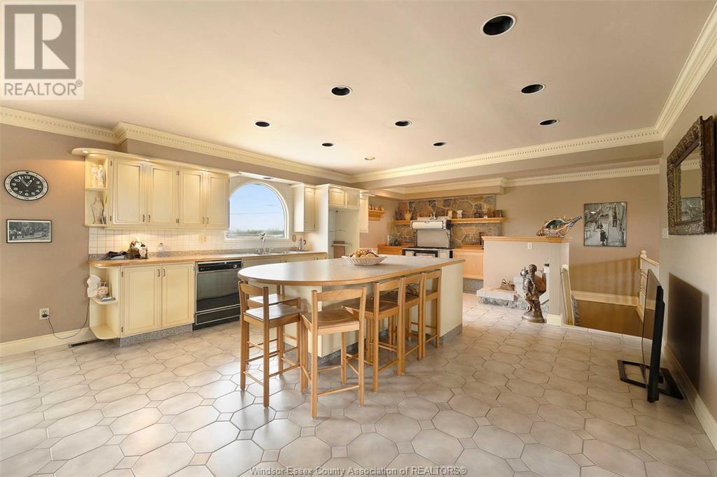 Photo 29 of 9553 Malden Road, Lasalle ON