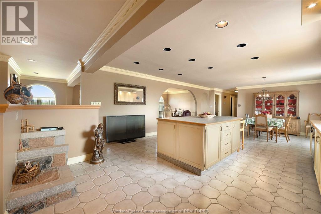 Photo 30 of 9553 Malden Road, Lasalle ON
