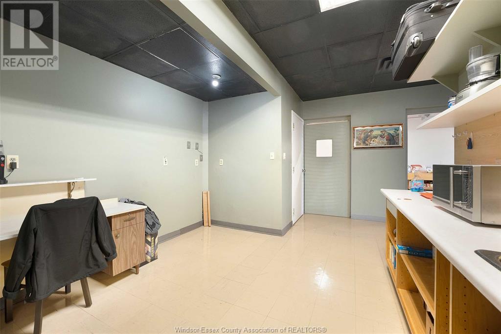 Photo 10 of 9553 Malden Road, Lasalle ON