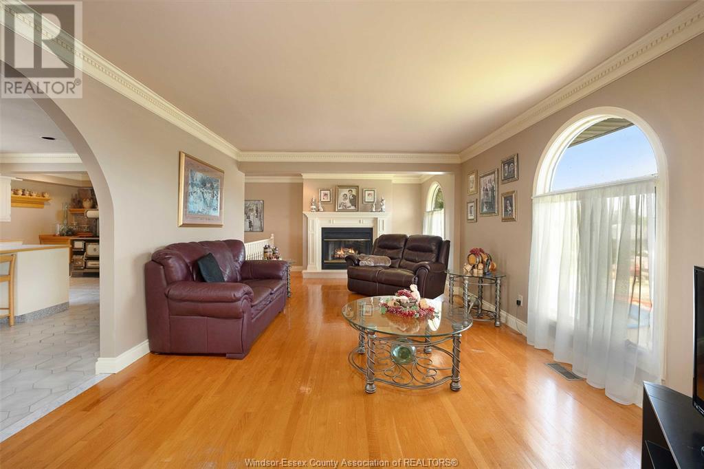 Photo 22 of 9553 Malden Road, Lasalle ON