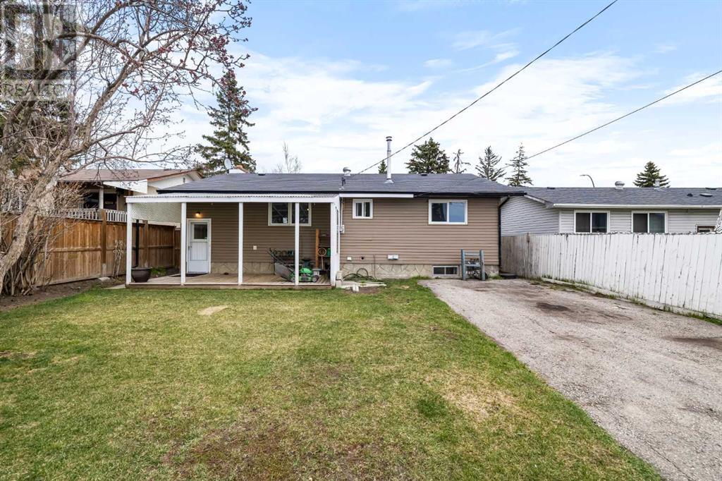 Single Family House Bungalow for Sale in  Penbrooke Road SE Penbrooke Meadows Calgary 