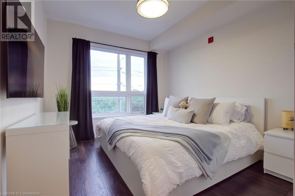 Photo 11 of 320 Plains Road E Unit 414, Burlington ON