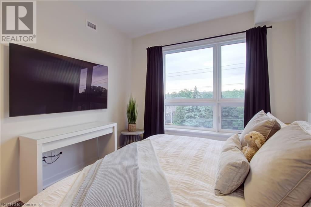 Photo 12 of 320 Plains Road E Unit 414, Burlington ON