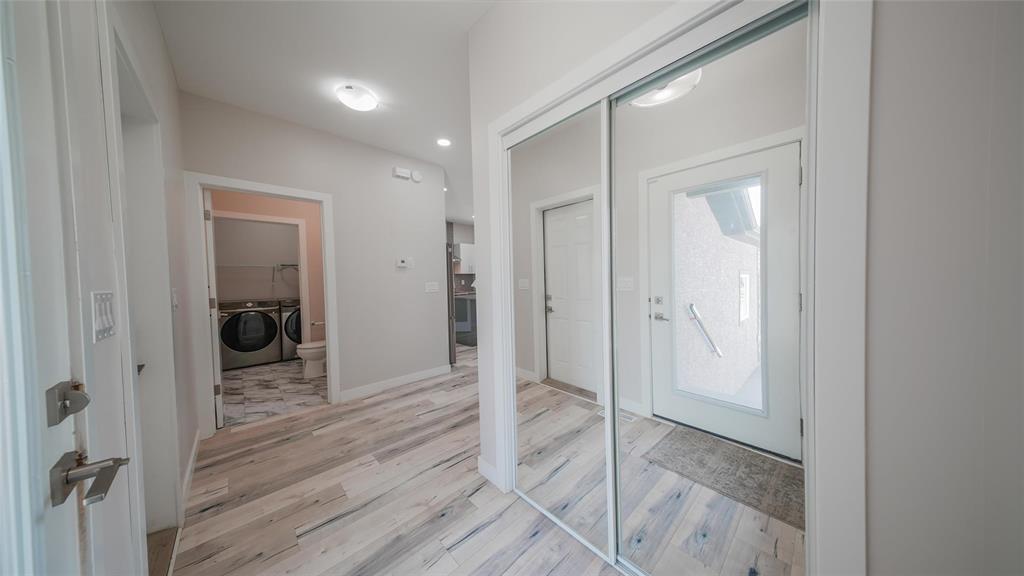 Photo 2 of 146 David George Drive, Winnipeg MB