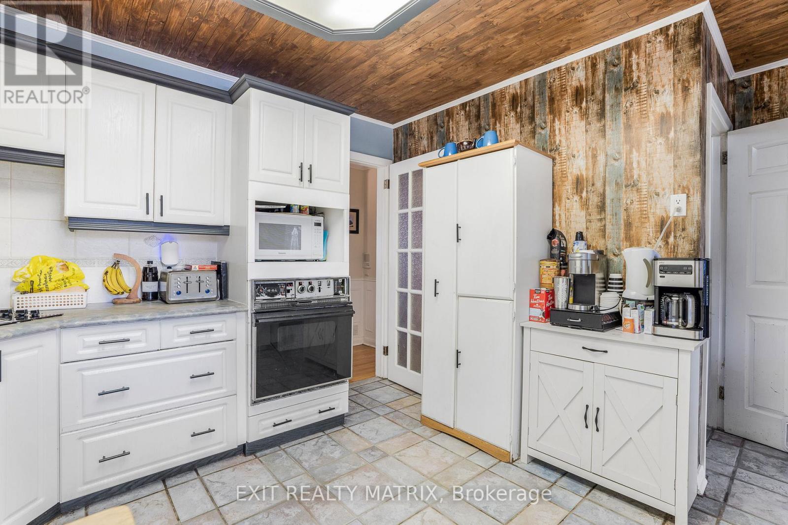Photo 32 of 440 Smyth Road, Ottawa ON