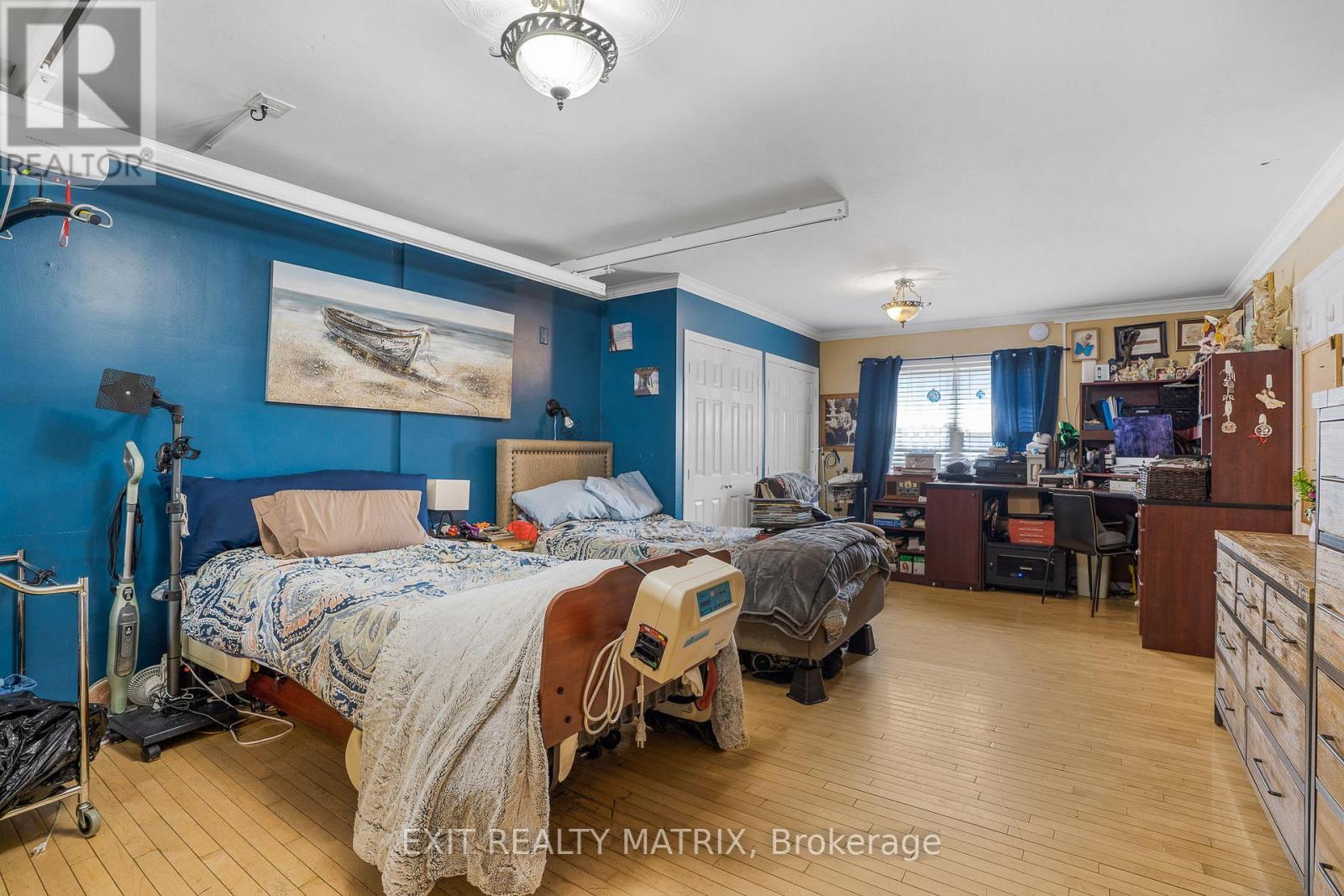 Photo 37 of 440 Smyth Road, Ottawa ON