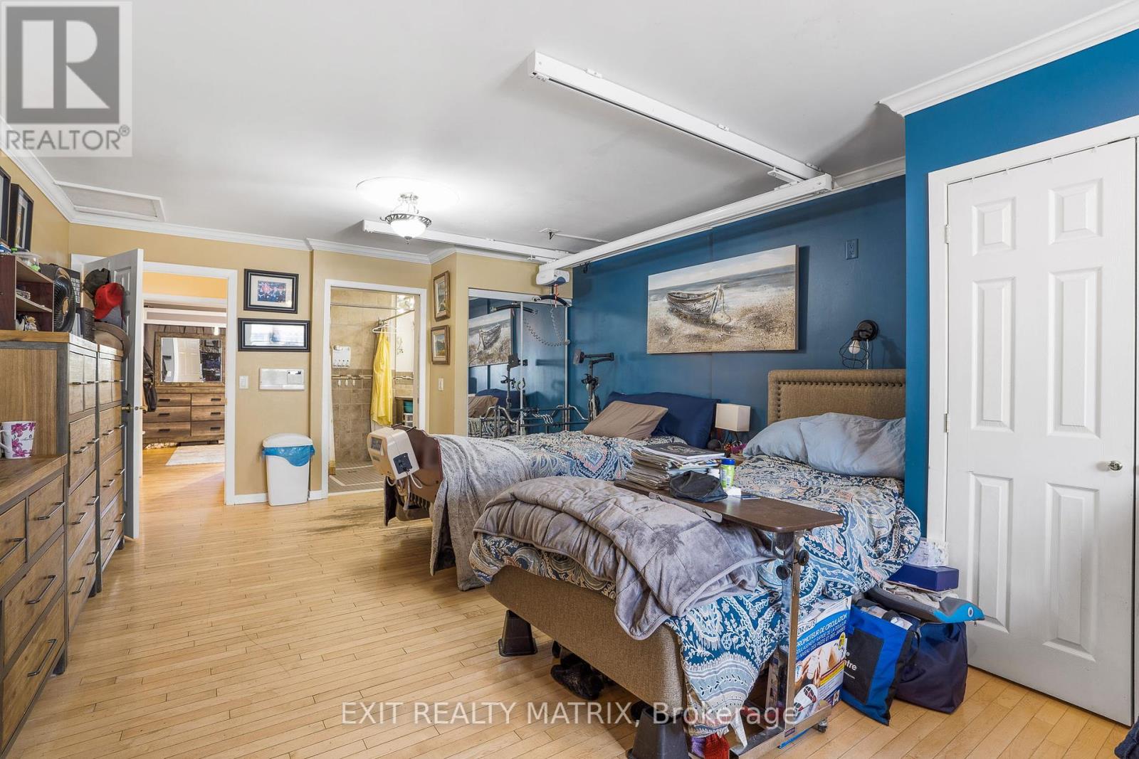 Photo 27 of 440 Smyth Road, Ottawa ON