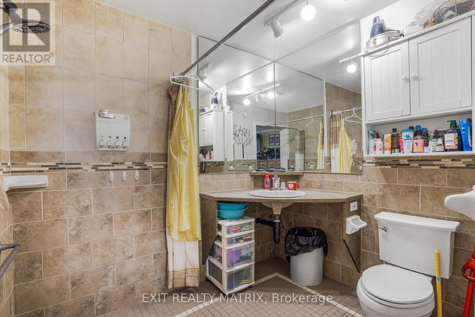 Photo 7 of 440 Smyth Road, Ottawa ON