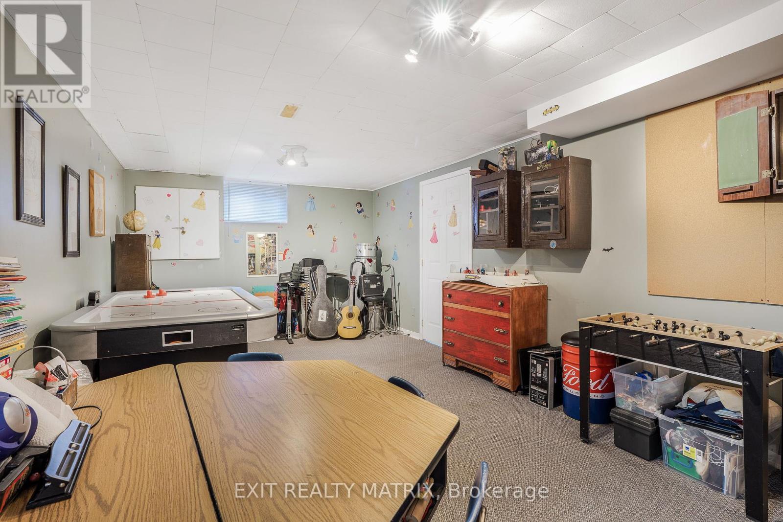 Photo 4 of 440 Smyth Road, Ottawa ON
