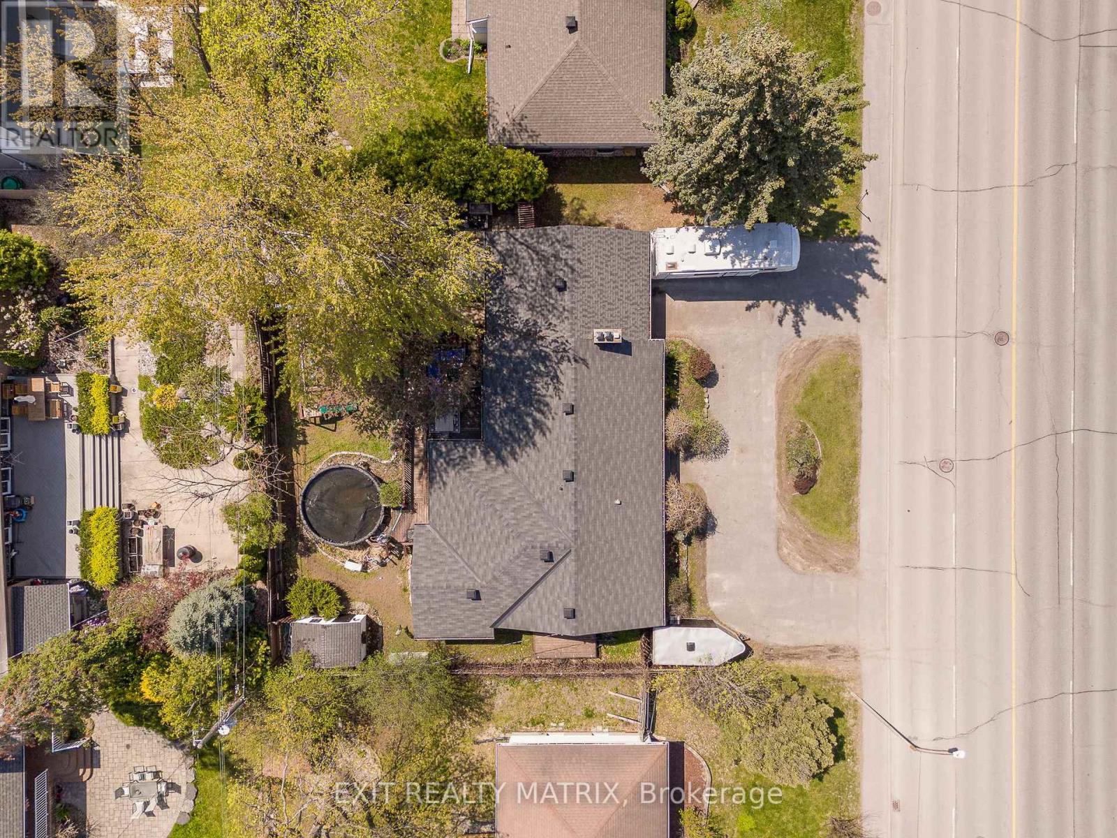Photo 25 of 440 Smyth Road, Ottawa ON