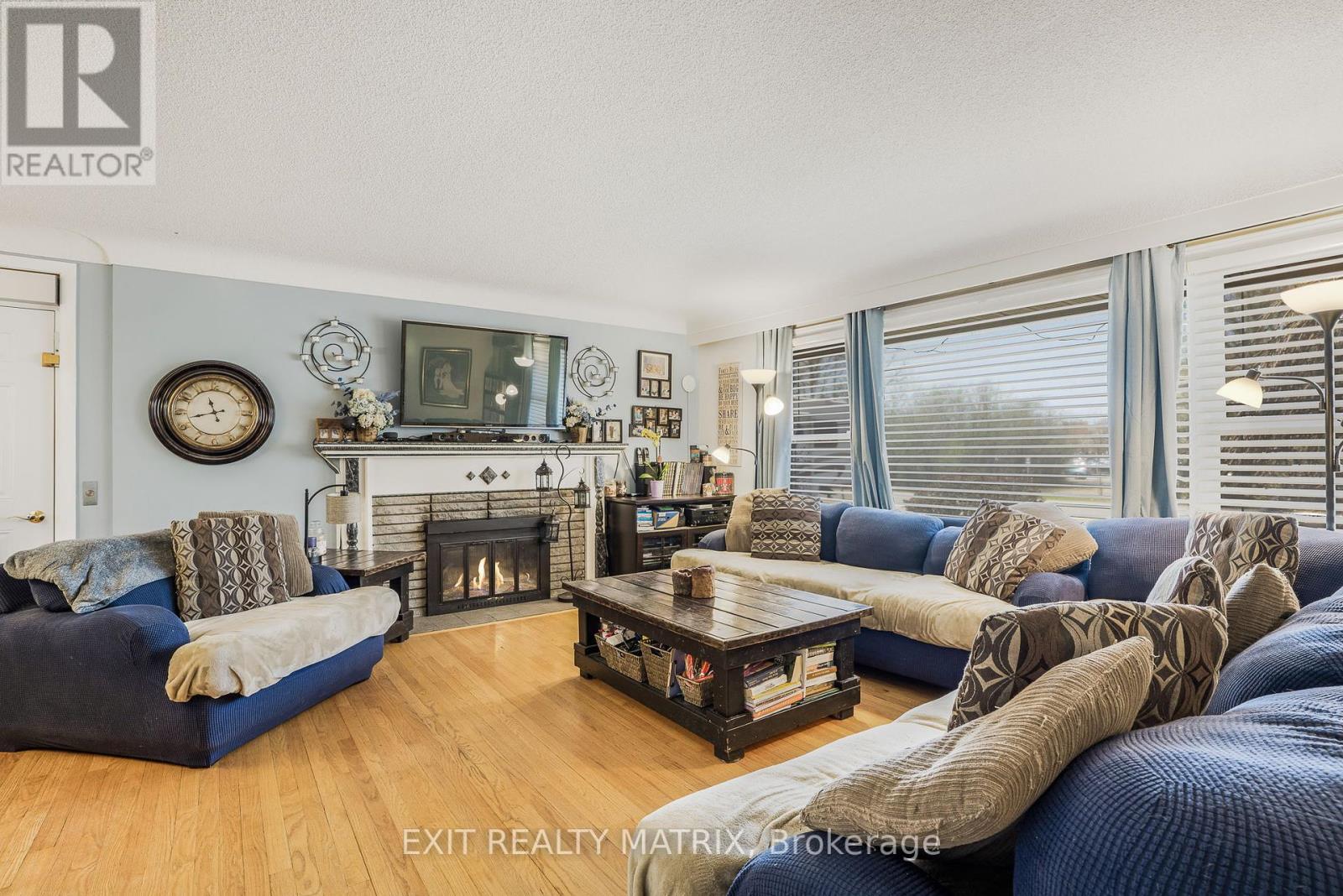 Photo 33 of 440 Smyth Road, Ottawa ON